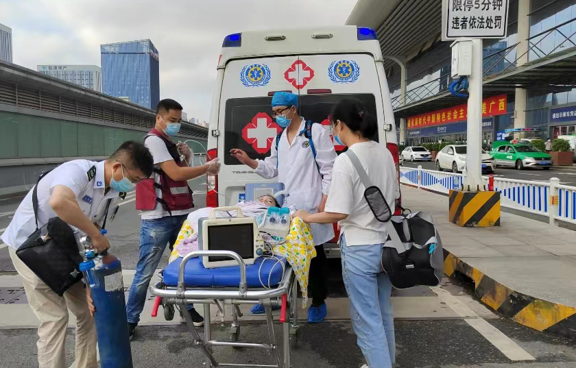 九龙县救护车出租公司